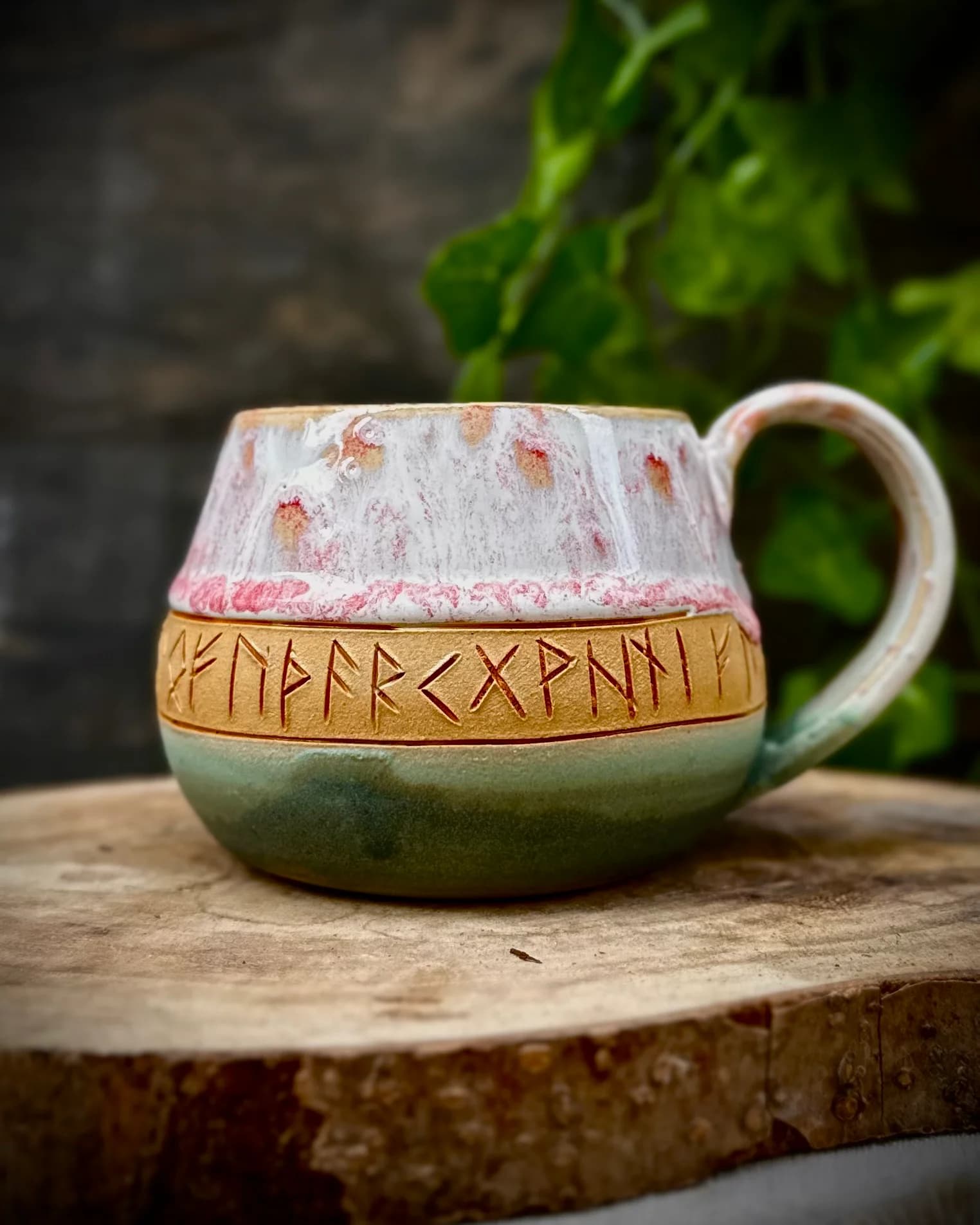 Runiczny kubek ceramiczny 300 ml